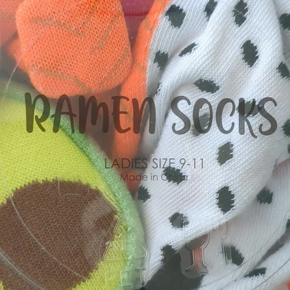 Super Cute Ramen Socks - W9-11